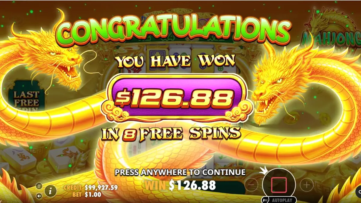 Tampilan visual slot Mahjong Wins Triple Pot dengan latar belakang benteng dan ubin Mahjong emas